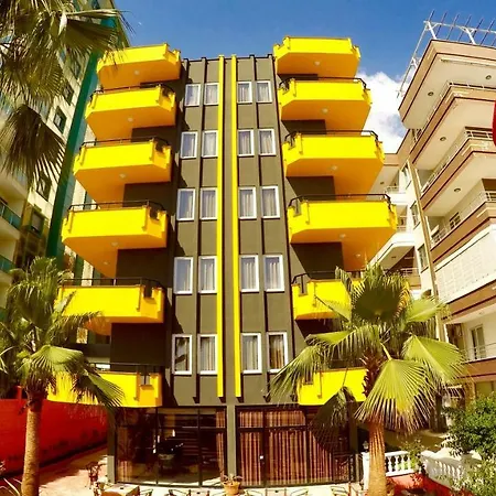 Flamingo Beach & Suite